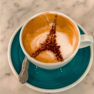 Meet your Posher, Dina